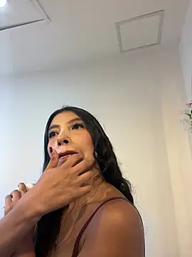 Tiffany Low online show from June 27, 11:49 am