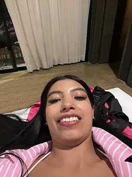 Tiffany Low online show from May 25, 12:43 am
