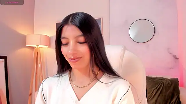 Tiffany Low online show from February 9, 12:58 pm