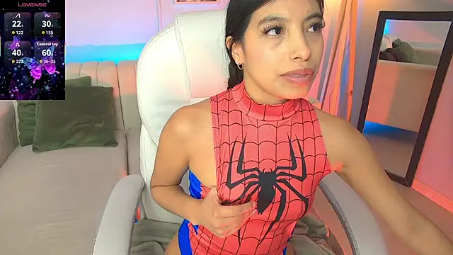 Snapshot of Tiffany_Low chatting on October 26, 4:29 pm Tiffany Low online show from October 26, 4:29 pm