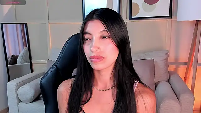 Tiffany Low online show from March 16, 3:15 pm