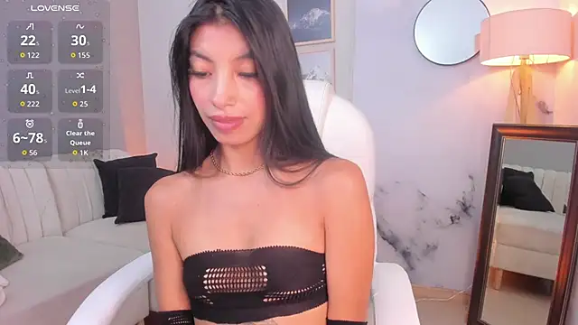 Tiffany Low online show from March 30, 2:07 pm