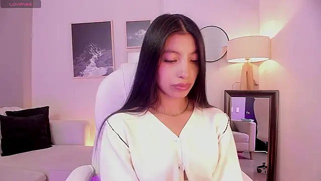 Tiffany Low online show from March 15, 3:08 pm