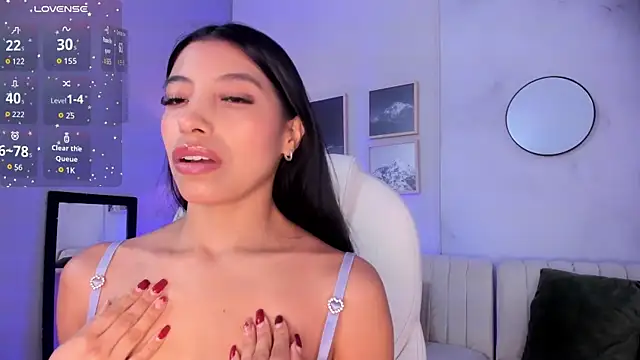 Tiffany Low online show from January 8, 1:28 pm