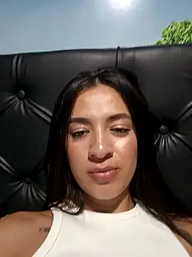 MiQeilaSweet online show from January 18, 2:04 am