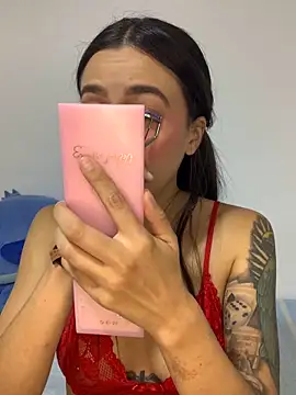 MiQeilaSweet online show from June 6, 11:43 pm