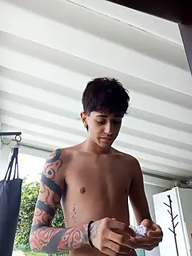 Snapshot of j_martony chatting on October 10, 4:19 pm j martony online show from October 10, 4:19 pm