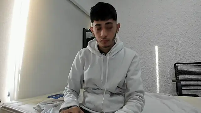 Snapshot of j_martony chatting on November 27, 12:05 pm j martony online show from November 27, 12:05 pm