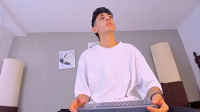 Snapshot of j_martony chatting on September 23, 12:23 pm j martony online show from September 23, 12:23 pm