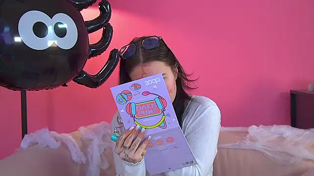 AnneAvery online show from November 1, 6:30 am