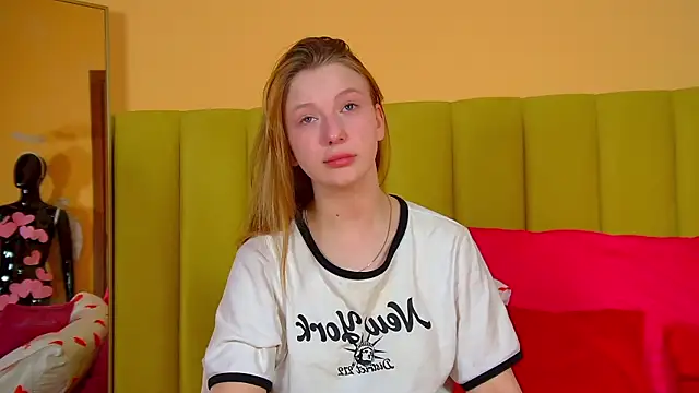 BeatriceBinoche online show from February 24, 6:25 am