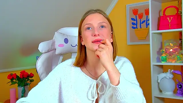 BeatriceBinoche online show from April 3, 6:36 pm