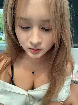 yuki june online show from April 19, 7:20 am