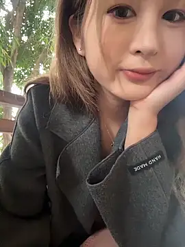 yuki june online show from March 8, 9:01 am