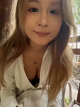 yuki june online show from April 21, 8:10 am