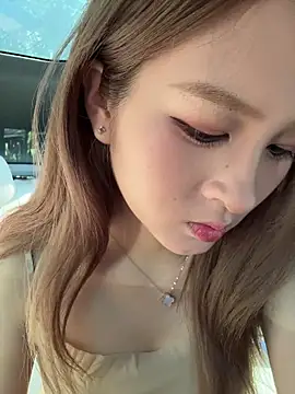 yuki june online show from July 12, 8:04 am