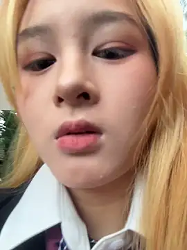 yuki june online show from November 18, 8:28 am