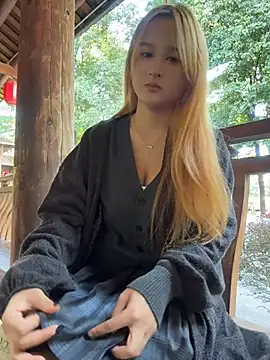 yuki june online show from November 24, 8:14 am