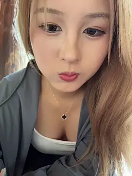yuki june online show from April 23, 7:59 am