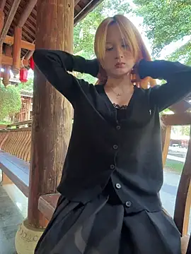 yuki june online show from November 13, 8:51 am