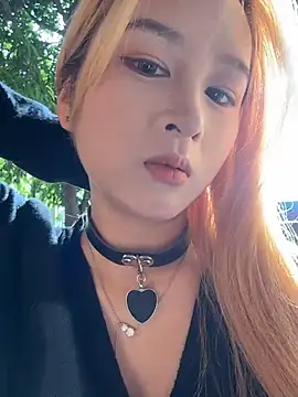 yuki june online show from November 22, 7:51 am