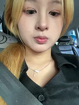 yuki june online show from October 26, 8:48 am