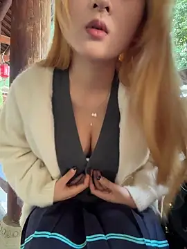 yuki june online show from November 28, 8:36 am