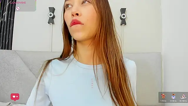 Naomi Rousse online show from December 3, 12:37 pm