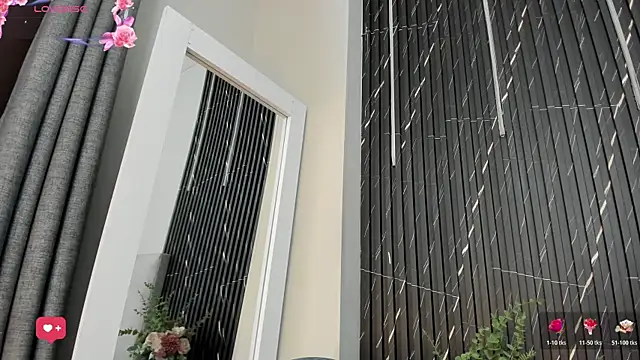 Naomi Rousse online show from January 9, 12:45 pm