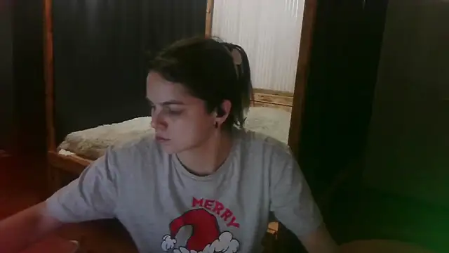 EthelsLover online show from February 16, 8:40 pm