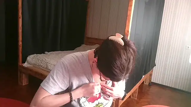 EthelsLover online show from March 2, 8:10 am