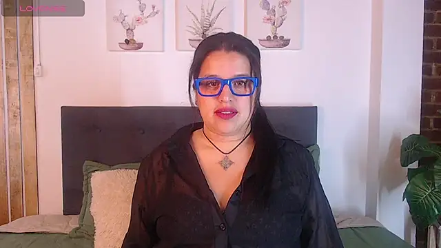 Snapshot of Andrea_secret_ chatting on October 11, 2:18 pm Andrea secret online show from October 11, 2:18 pm