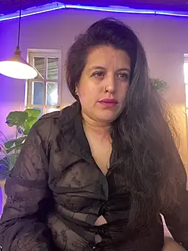 Snapshot of Andrea_secret_ chatting on June 6, 2:00 pm Andrea secret online show from June 6, 2:00 pm