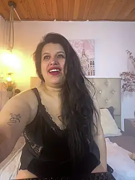 Snapshot of Andrea_secret_ chatting on July 15, 1:40 pm Andrea secret online show from July 15, 1:40 pm