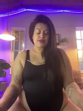 Snapshot of Andrea_secret_ chatting on June 18, 1:49 pm Andrea secret online show from June 18, 1:49 pm