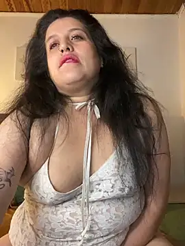 Snapshot of Andrea_secret_ chatting on June 8, 1:33 pm Andrea secret online show from June 8, 1:33 pm