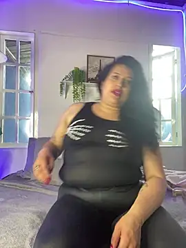 Snapshot of Andrea_secret_ chatting on June 22, 1:41 pm Andrea secret online show from June 22, 1:41 pm