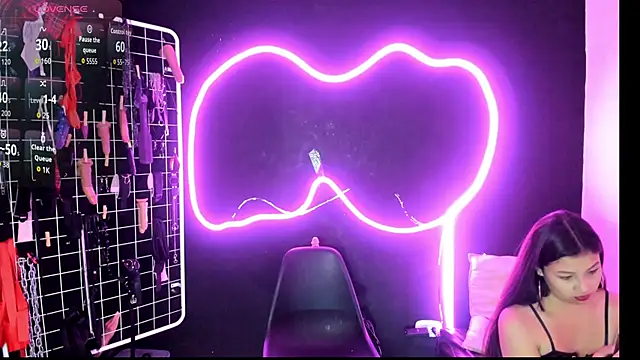 Snapshot of Mistress_Megan_BDSM chatting on January 8, 1:06 pm Mistress Megan BDSM online show from January 8, 1:06 pm