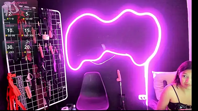 Snapshot of Mistress_Megan_BDSM chatting on November 27, 1:11 pm Mistress Megan BDSM online show from November 27, 1:11 pm