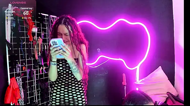 Snapshot of Mistress_Megan_BDSM chatting on December 17, 7:08 pm Mistress Megan BDSM online show from December 17, 7:08 pm