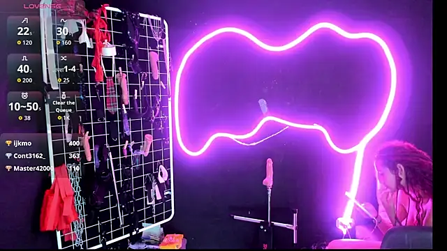 Snapshot of Mistress_Megan_BDSM chatting on December 19, 1:09 am Mistress Megan BDSM online show from December 19, 1:09 am