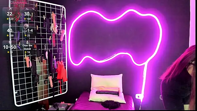 Snapshot of Mistress_Megan_BDSM chatting on November 5, 1:14 pm Mistress Megan BDSM online show from November 5, 1:14 pm