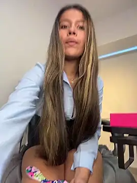 EMILIIA RICHTER   online show from March 21, 7:51 pm