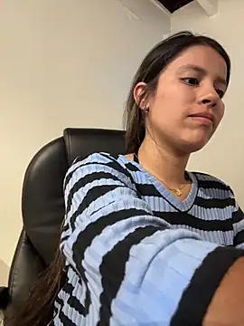 EMILIIA RICHTER   online show from April 16, 6:30 pm