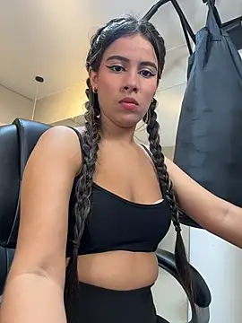 EMILIIA RICHTER   online show from March 4, 7:43 pm