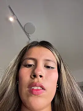 EMILIIA RICHTER   online show from December 4, 7:24 pm