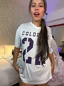 EMILIIA RICHTER   online show from December 16, 7:51 pm