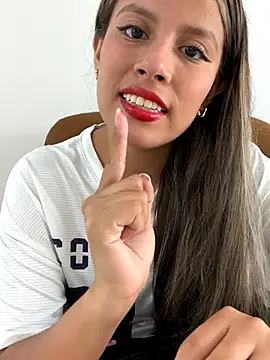 Snapshot of EMILIIA_RICHTER__ chatting on October 9, 6:41 pm EMILIIA RICHTER online show from October 9, 6:41 pm