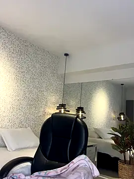 EMILIIA RICHTER   online show from October 26, 11:21 am