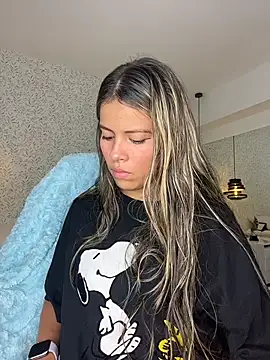 EMILIIA RICHTER   online show from November 26, 11:43 am